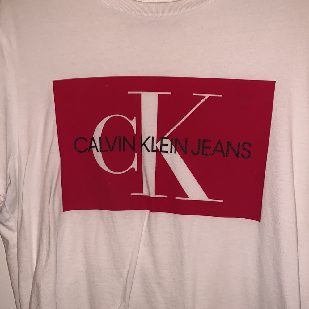 Calvin Klein tee - Picture 2 of 2